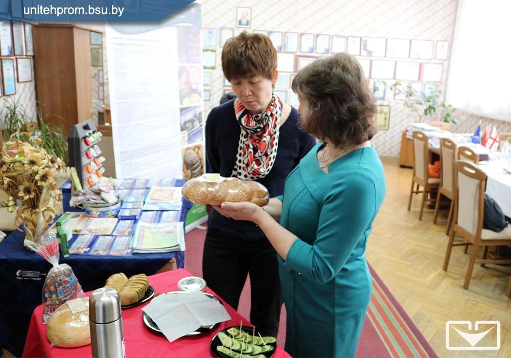 Представитель бизнес-инкубатора (КНР) посетил УП 